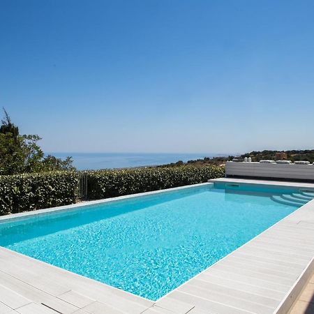 Effies Cozy Villa-Spectacular View And Playground Roussospítion Eksteriør bilde